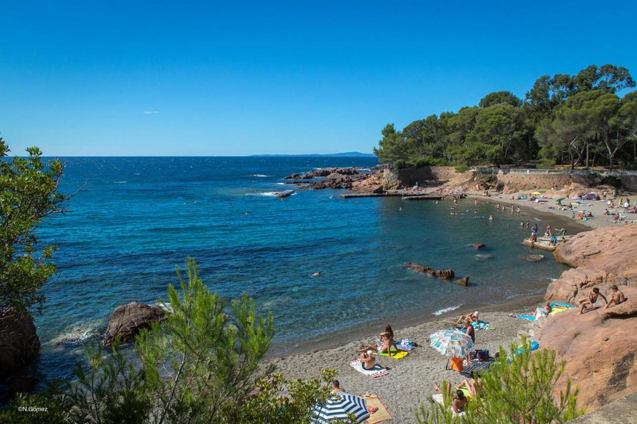 Villa Anadine - Aiguebonne Boulouris - Pleine Vue - 4 Personnes - Climatisée - à 5 Min à Pied De La