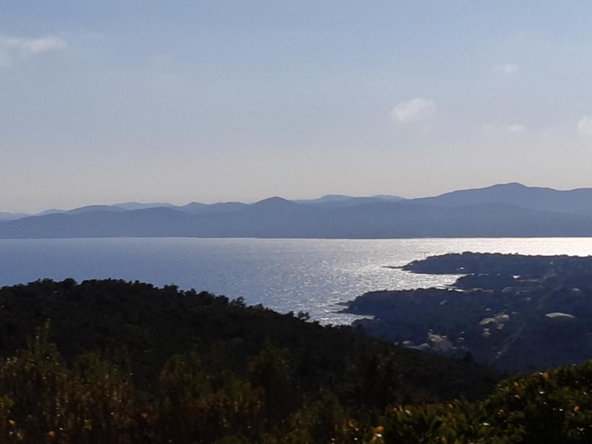 Villa Anadine - Aiguebonne Boulouris - Pleine Vue - A 5 Minutes A Pied De La - Climatisee