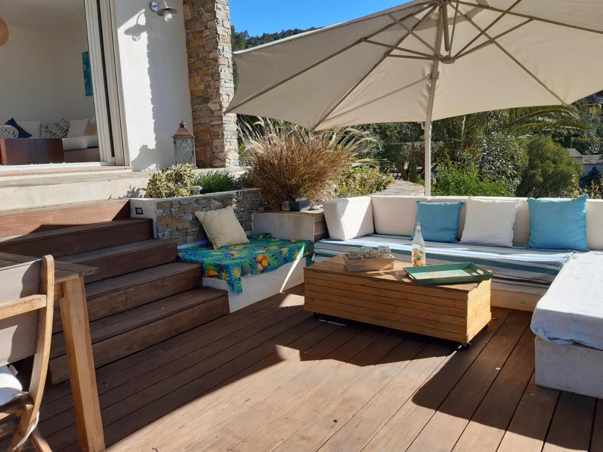 Villa Anadine - Aiguebonne Boulouris - Pleine Vue - A 5 Minutes A Pied De La - Climatisee
